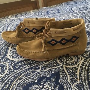 NEW Soludos Suede Moccasin Booties